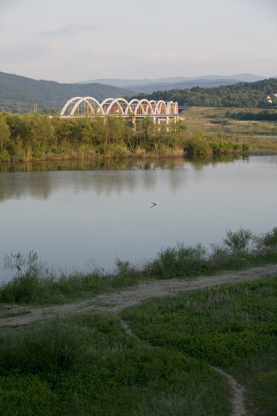 441 :: Rail bridge over lake